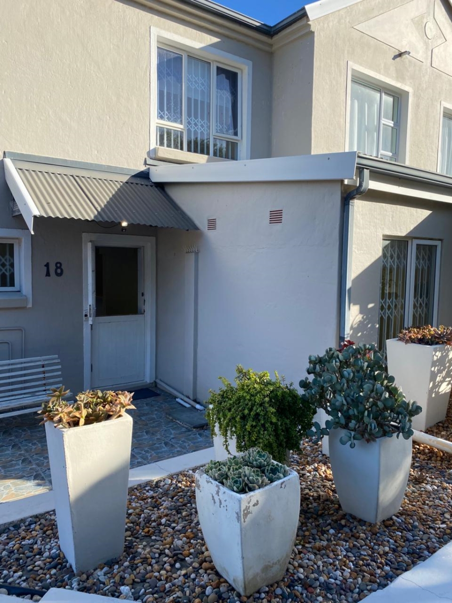 3 Bedroom Property for Sale in Seafield Eastern Cape